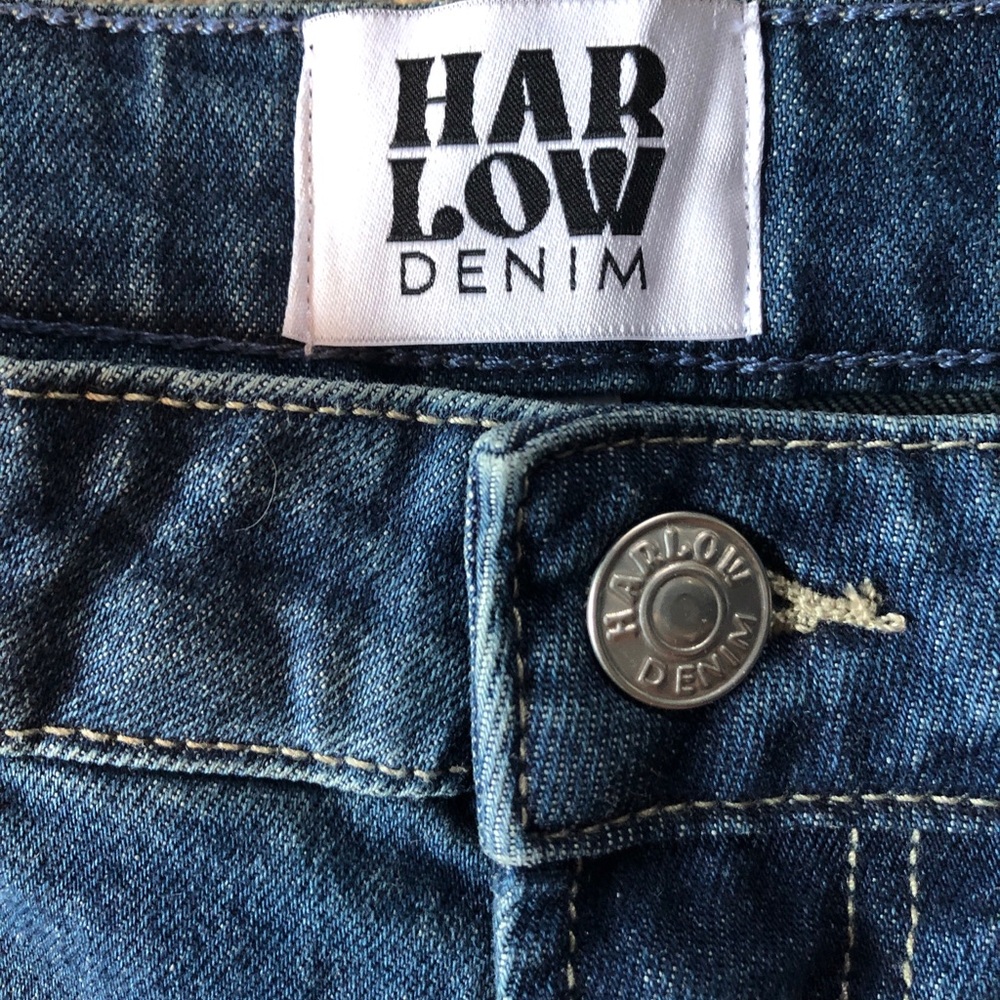 Harlow Women’s Denim Blue Jeans
BNWT
Size 28